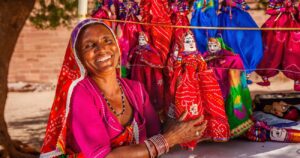 indian-woman-puppets-jodhpur-rajasthan-epiconic-travel-india